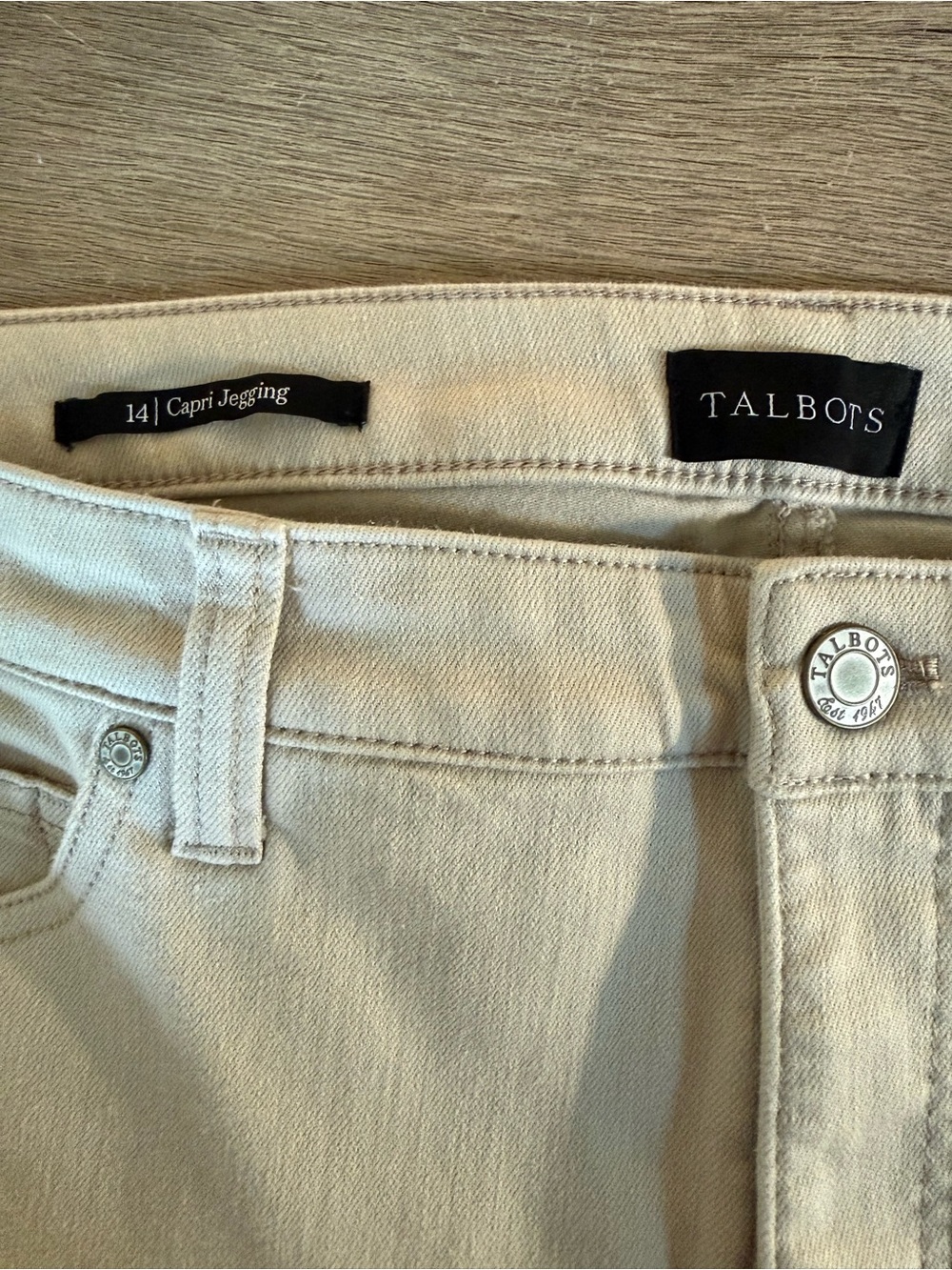 Talbot Stone Capris - Picture 3 of 4